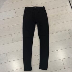 Just Black Women's Classic Skinny Jeans